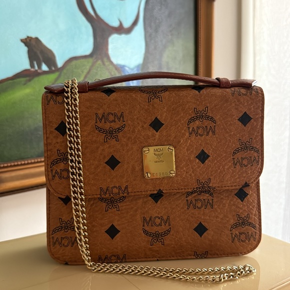 MCM RARE VINTAGE MCM MINI TOTE AND CROSSBODY BAG. PRISTINE CONDITION. - Picture 3 of 15